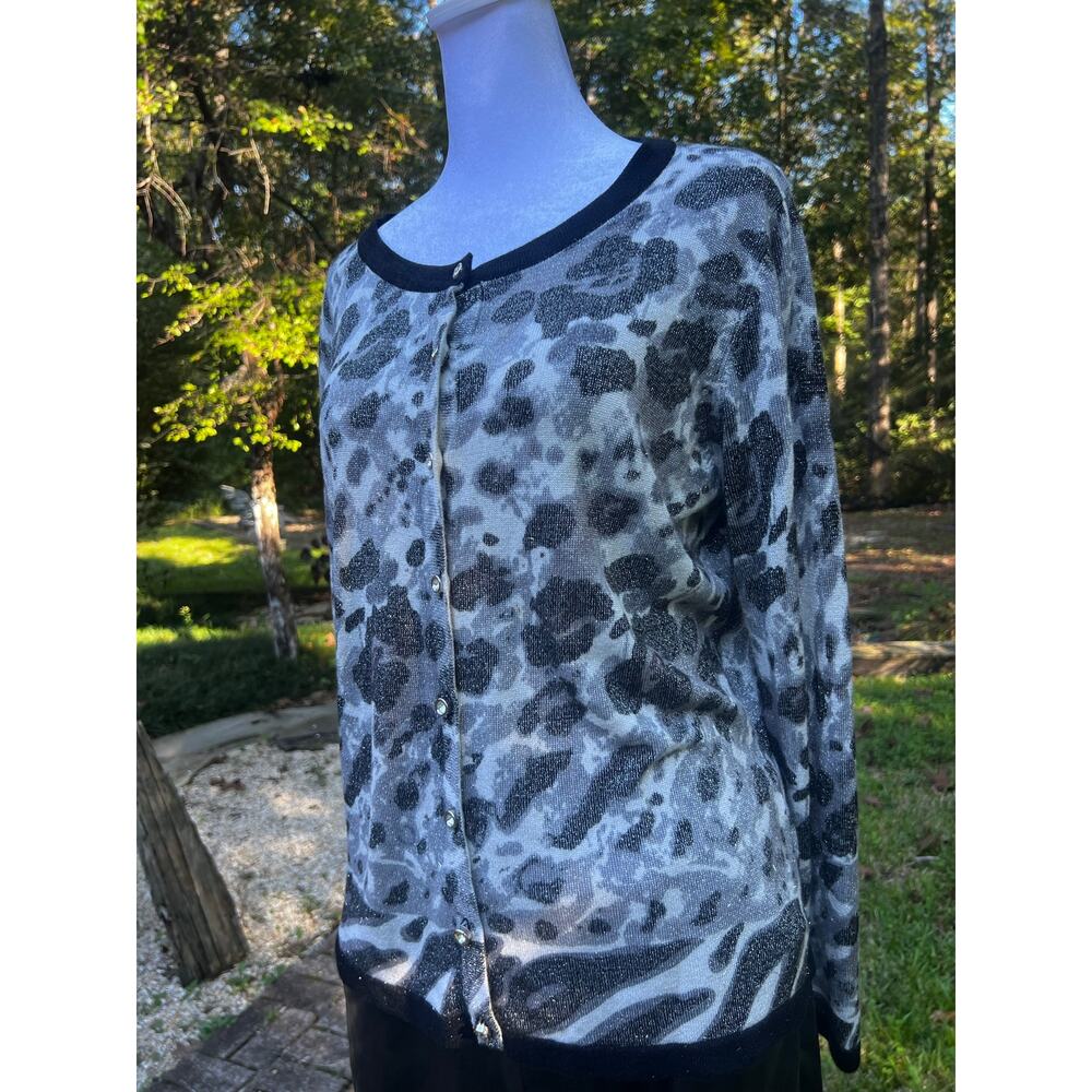 Joseph A. XL Gray Black Animal Print Shimmer Cardigan Jeweled Button - Picture 2 of 10